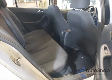 2014 Volkswagen Jetta 2.0L S z USA, uszkodzony, nr VIN 3VW2K7AJ6EM366730